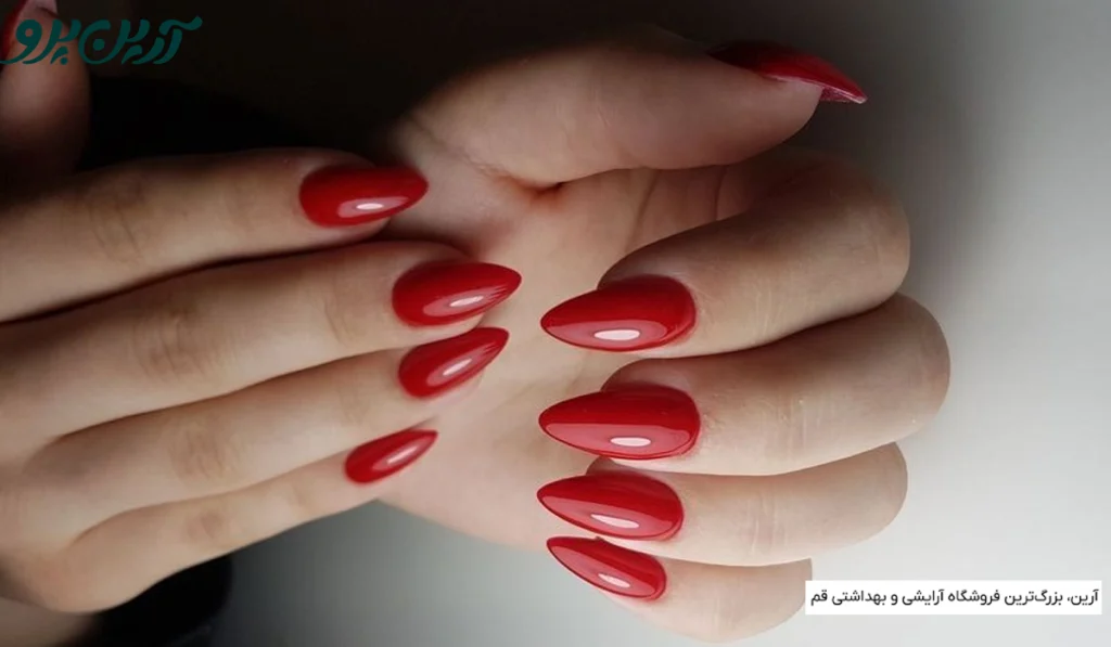 کدام رنگ لاک برای پوست گندمی بهتر است؟ 8 لاک قرمز برای پوست گندمی